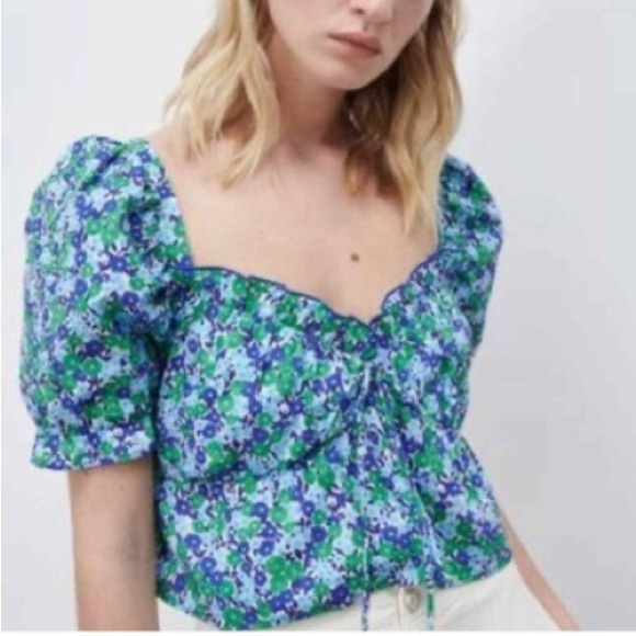 Zara Tops - Zara Ditsy Dainty Floral Puff Short Sleeve Cropped Top L